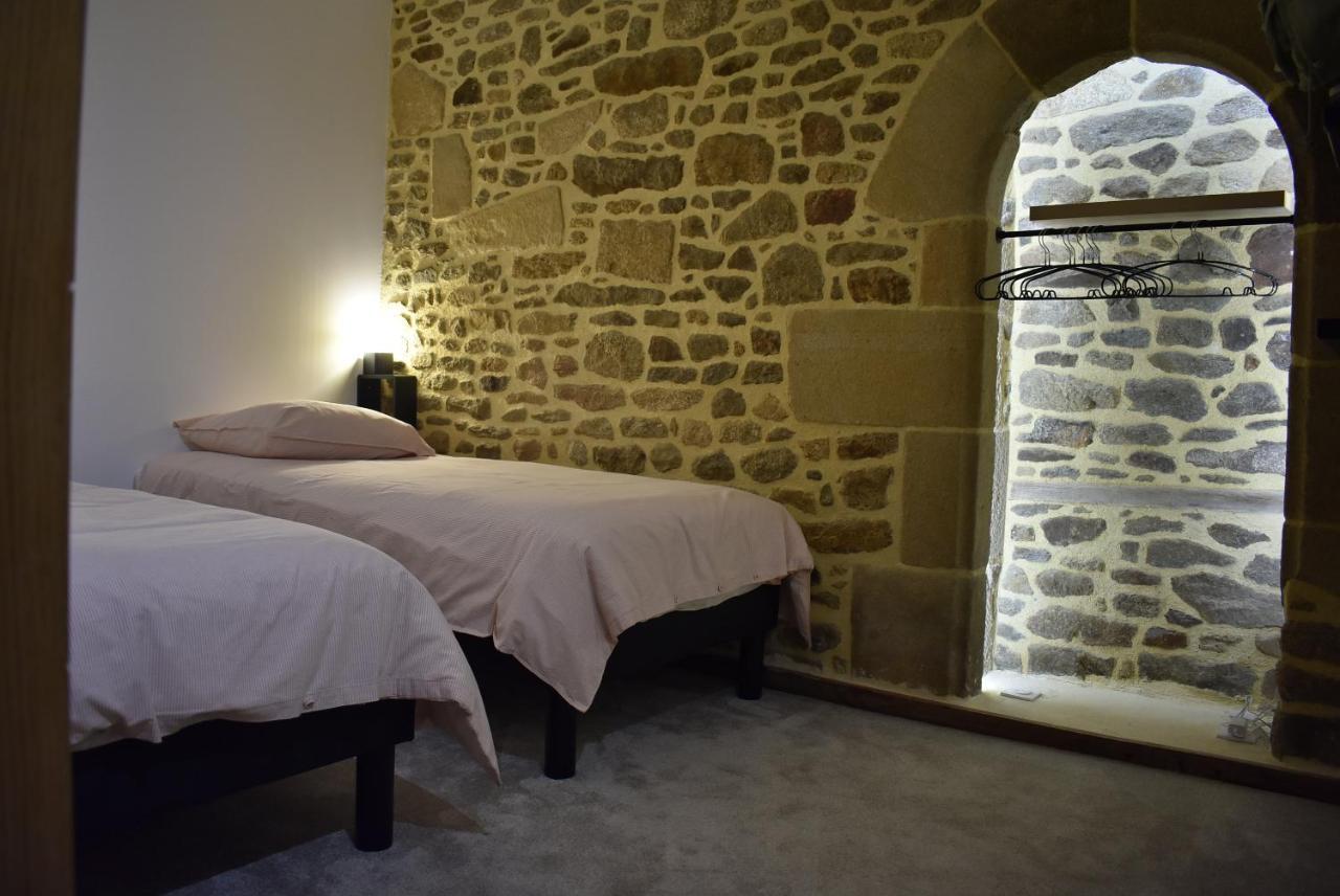 Le Duclos, Appartement Rez-De-Jardin Dinan Centre Zewnętrze zdjęcie